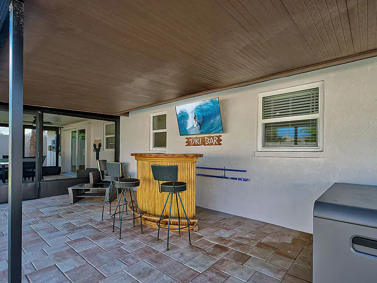 110 Marlin Rd — Photo 2
