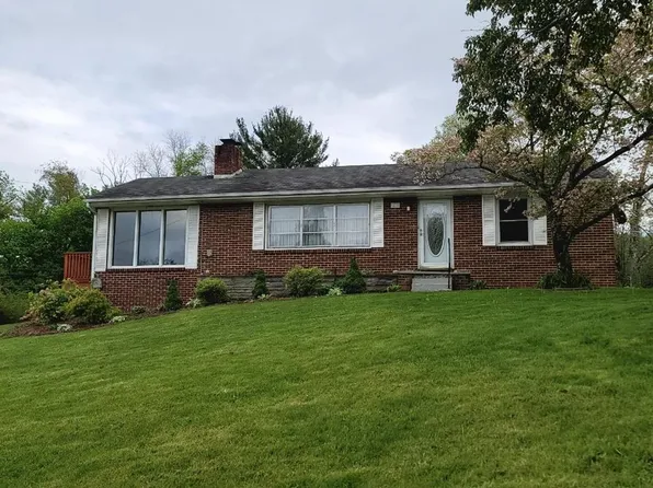 820 S View Dr, Marion, VA 24354