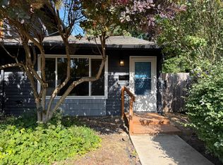 290 NE Cleveland Ave APT 11, Gresham, OR 97030