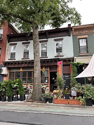 Rented by Compass | media 18