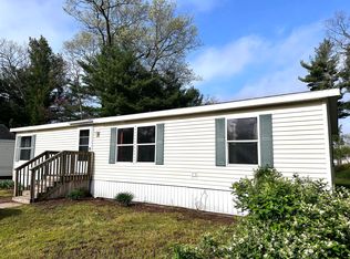 13259 Pinewood Dr, Grand Haven, MI
