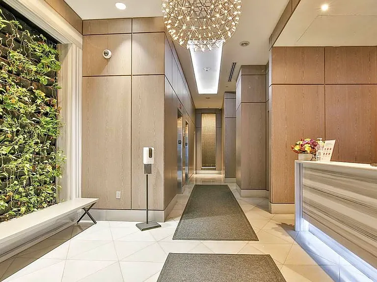 3 W 36th St #4D — Photo 10