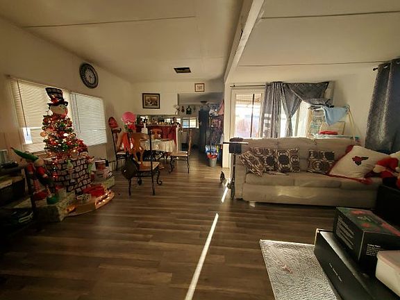 3rd image of 2038 Palm St Space 263