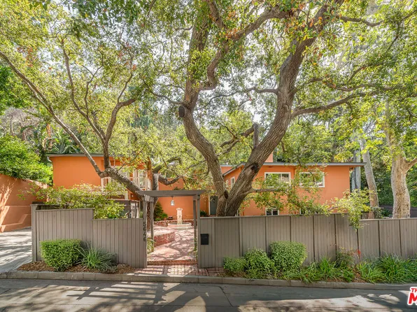 5646 Valley Oak Dr, Los Angeles, CA 90068
