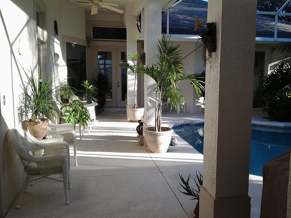 2nd image of 21602 Regency Park Ln