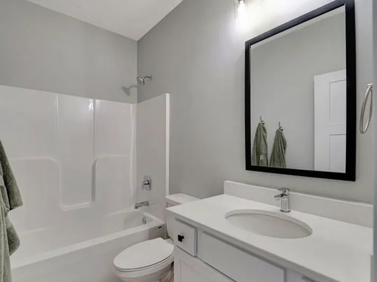 8641 S 49th St — Photo 13