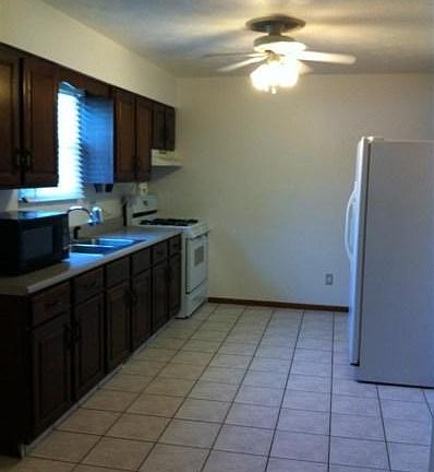 2nd image of 2241 Burbank Ave