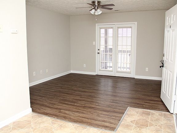 4th image of 1235 Parkway Pl