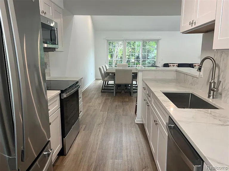3591 Port Cove Dr #55 — Photo 17
