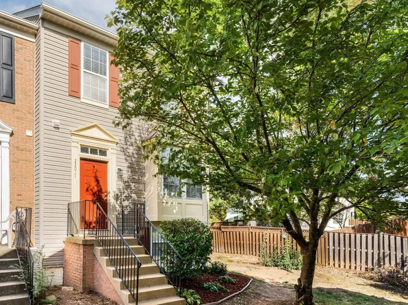 23017 Potomac Hill Sq, Sterling, VA 20166