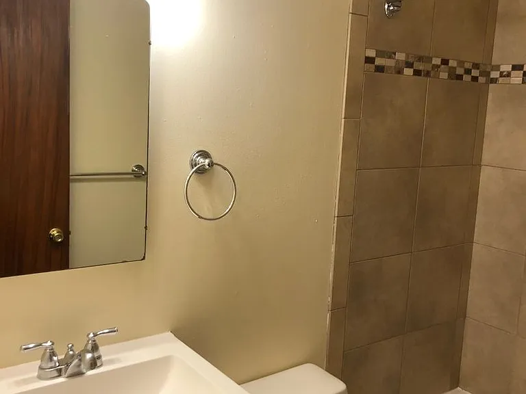 Panama Apartments — Photo 23