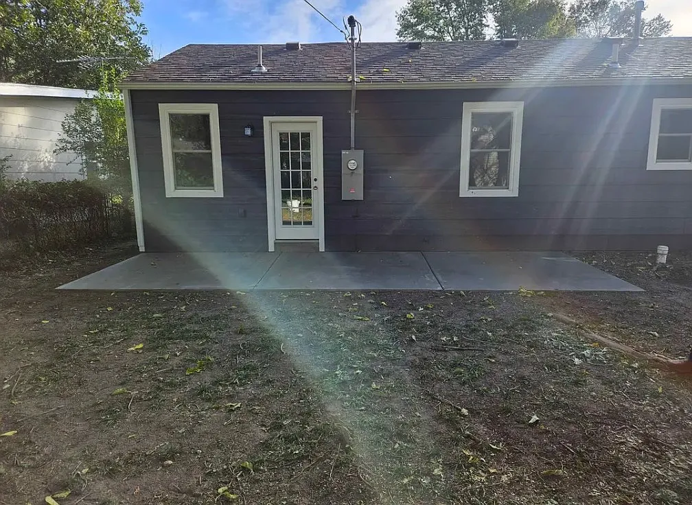 Building Photo - 4515 S Cherry Ave