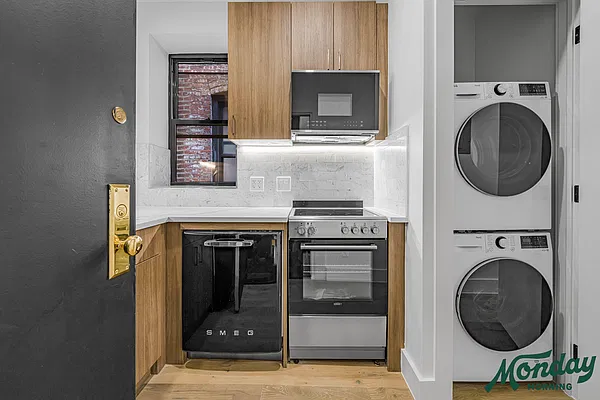 Kitchen, photo 1