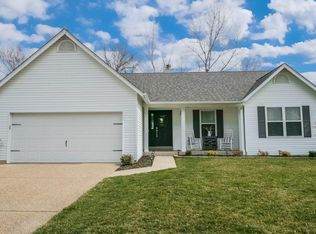 1070 Treeshade Dr, Saint Peters, MO 63376