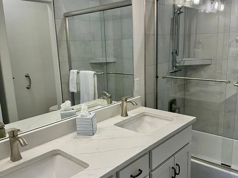 Primary ensuite bathroom