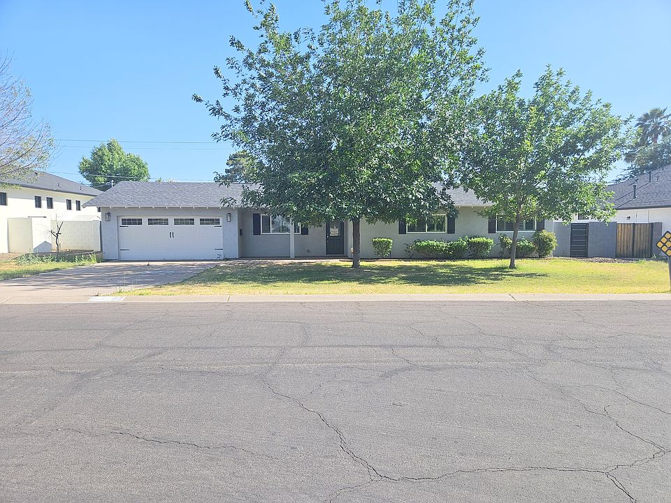1st image of 4139 E Clarendon Ave