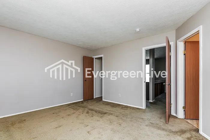 6544 Rolling Glen Dr — Photo 9