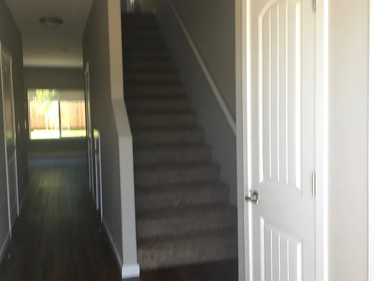 1420 - 1422 Marigold Dr. — Photo 4