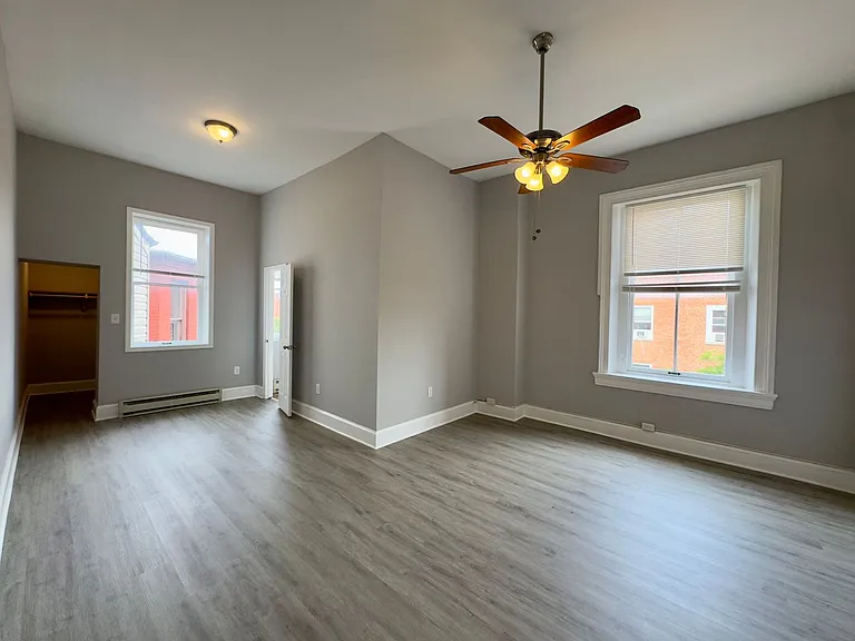 For Rent: Spacious Urban Living at 1322-1324 Eutaw Pl Your Ideal City Dwelling! — Photo 4