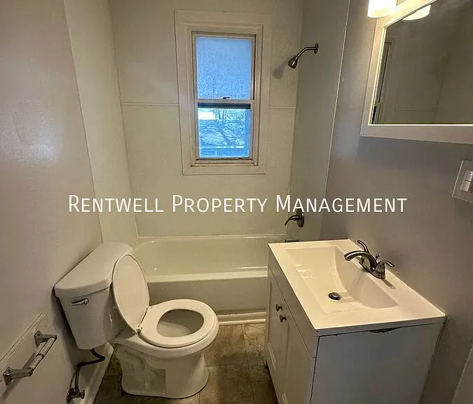 395 Connecticut Ave #2 — Photo 11