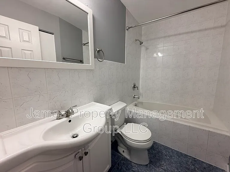1271 Wyndham Ln #104 — Photo 9