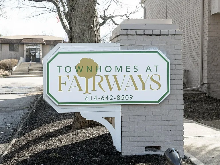 Townhomes at Fairways — Photo 11