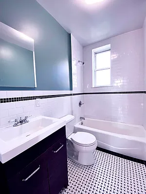 Rented by Amorelli Realty | media 19