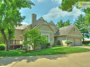 4537 NE Waters Edge St, Lees Summit, MO 64064