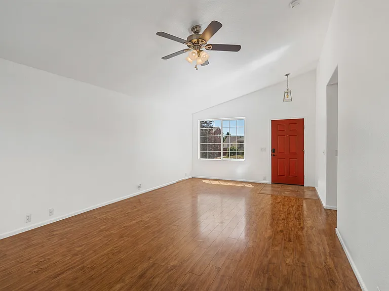 7326 Village Meadows Dr — Photo 13