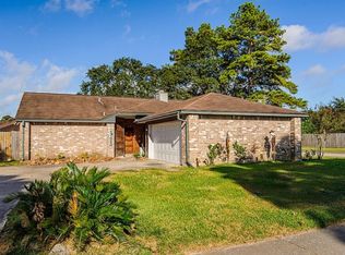 21423 Meadowhill Dr, Spring, TX 77388