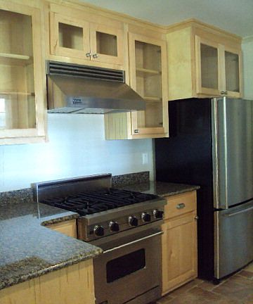3rd image of 235 Sivley St
