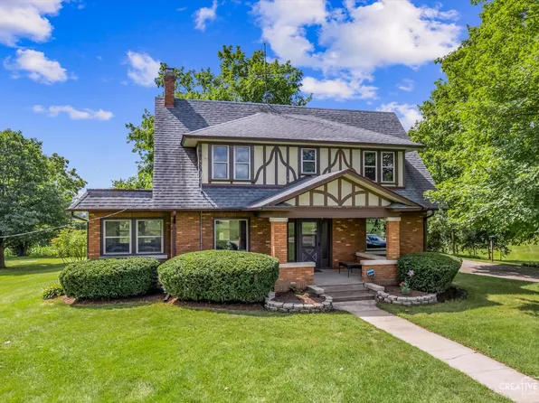 1101 E Main St, South Elgin, IL 60177