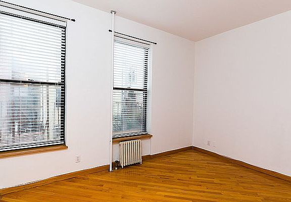 3rd image of 288 Driggs Ave APT 2L