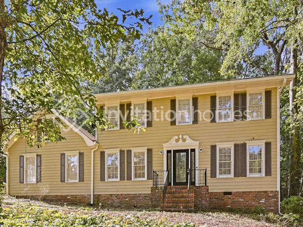 4640 Mountain Creek Dr NE, Roswell, GA 30075