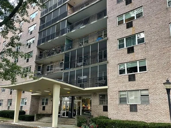25 Cartright Street #1F, Bridgeport, CT 06604