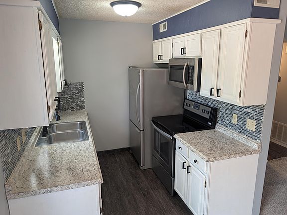 5th image of 1449 N Smith Ct APT 3