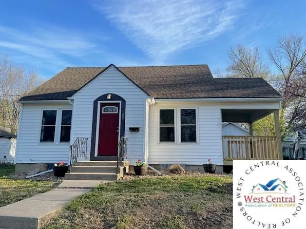 105 W Tebo St, Clinton, MO 64735