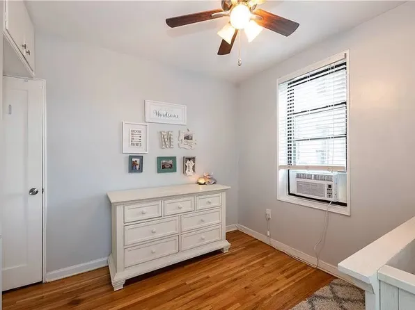 2229 Knapp Street image 20 of 31