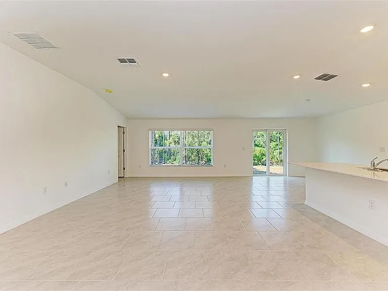 23444 Steeple Ave — Photo 9