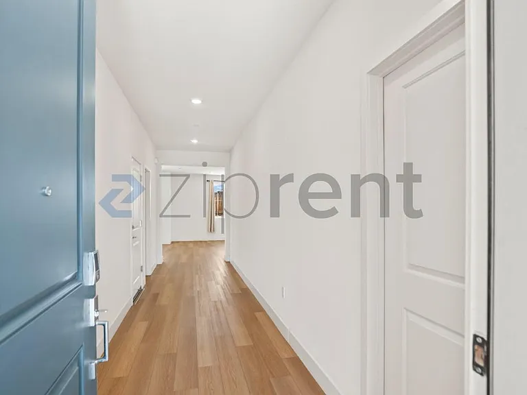 5545 Oberon Ave — Photo 4