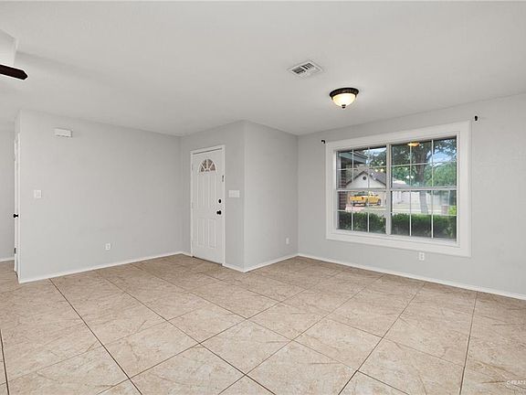 2nd image of 2218 Morning Ln