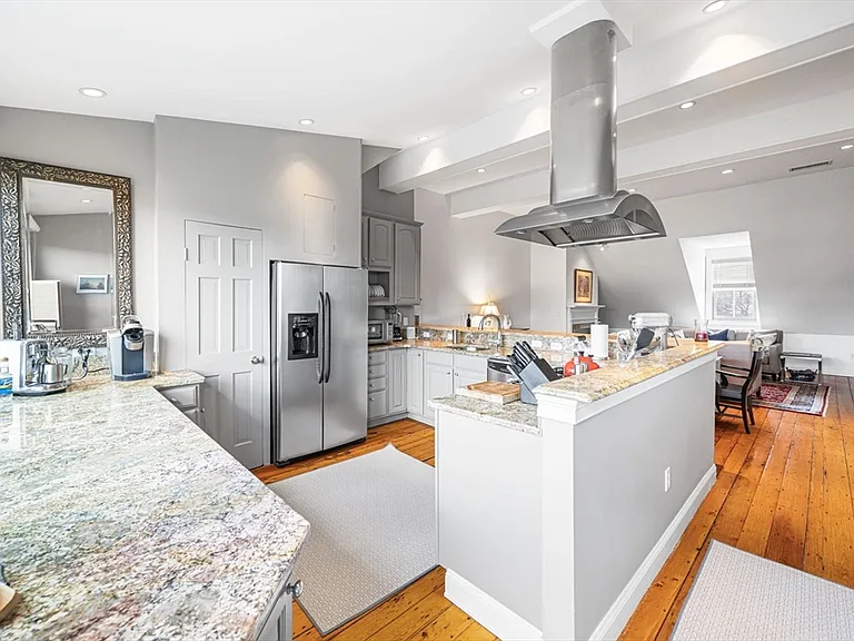 59 Rutland St #3 — Photo 2