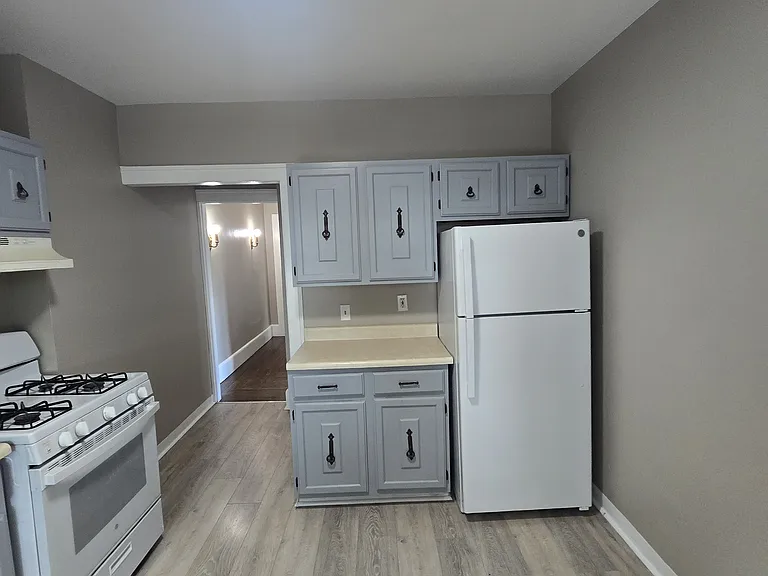 161 Wisner Ave #2L — Photo 11