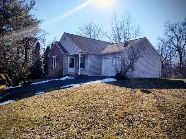 15 Hollow Rd, Reinholds, PA 17569