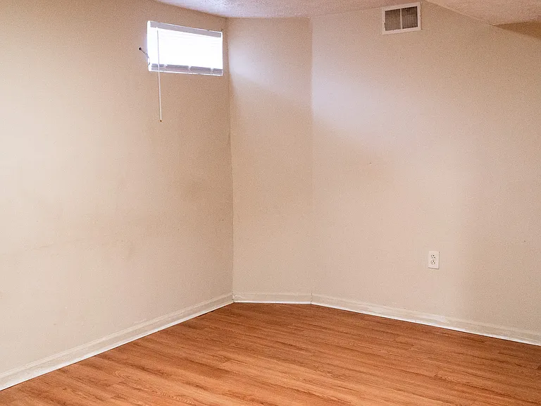 121 Pruett Pl — Photo 4