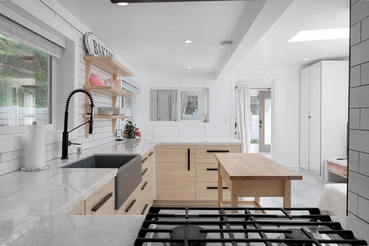 Building Photo - 2448 Sarbonne Dr #2