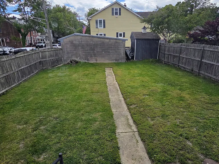 600 Delaware St #1 — Photo 20