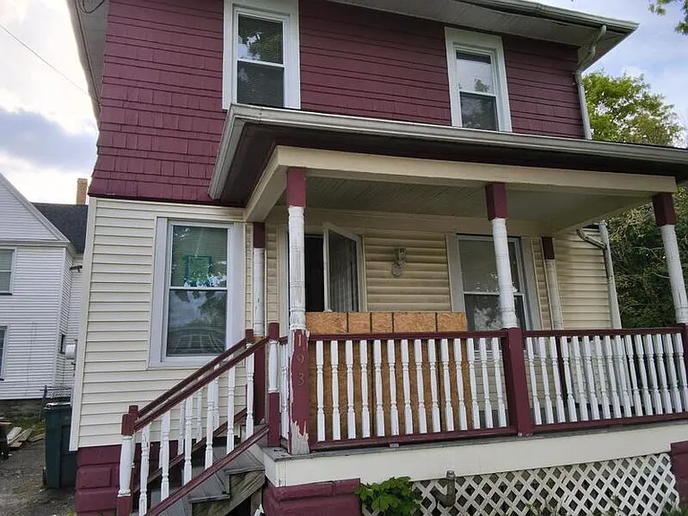 193 Reynolds St — Photo 8