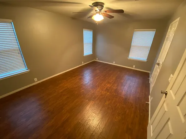 16602 Grenada Falls Dr, Houston, TX 77095