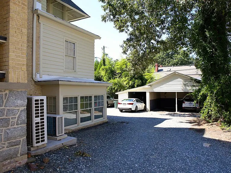 817 N Elm St #E — Photo 46